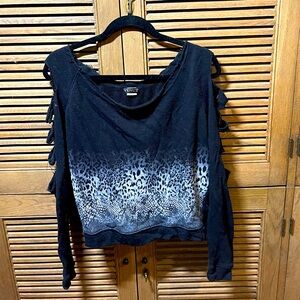 Venus snakeskin shredded sleeves sweatshirt